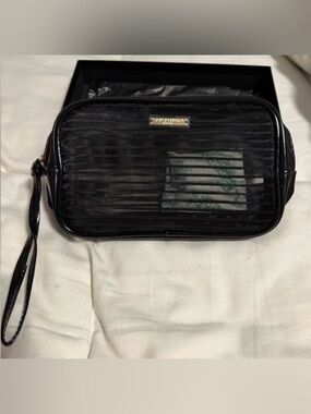 Giorgio Armani Parfumes NIB Black unisex pouch! Comes in box!